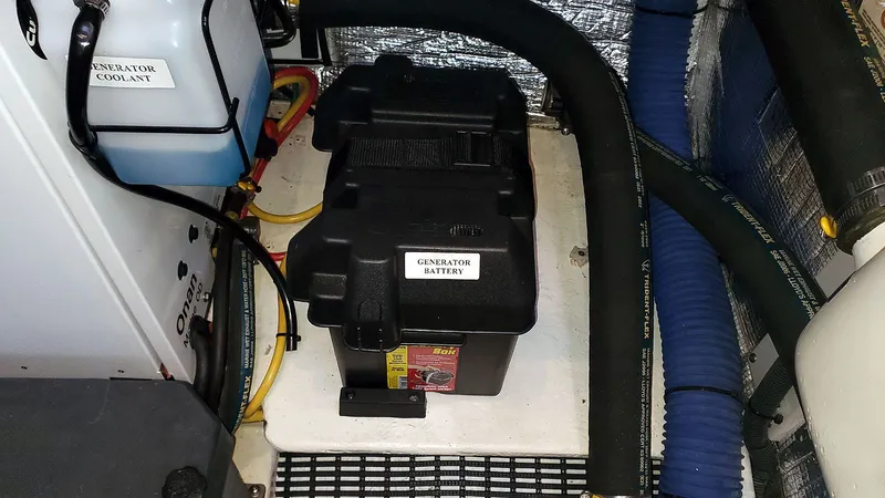 Back Forty Yacht Photos Pics Battery Bank 1