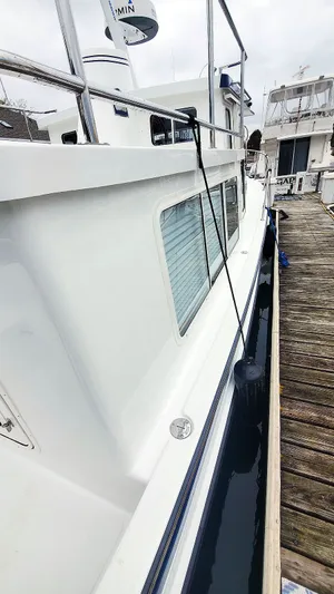 Back Forty Yacht Photos Pics Starboard Walkway