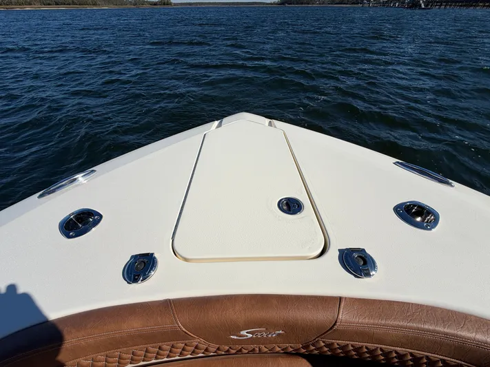  Yacht Photos Pics Bow of Scout 277 LXF boat on open water, year 2026.