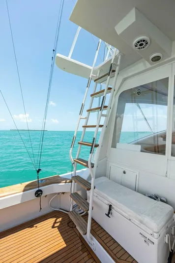  Yacht Photos Pics 2020 Calcutta 480 Catamaran deck with ladder and ocean view