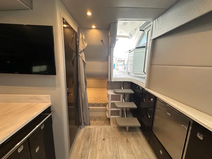  Yacht Photos Pics Interior of 2021 Formula 400 Super Sport Crossover yacht with modern amenities and sleek design.