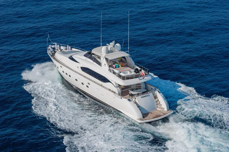 Gemini 3 Yacht Photos Pics 