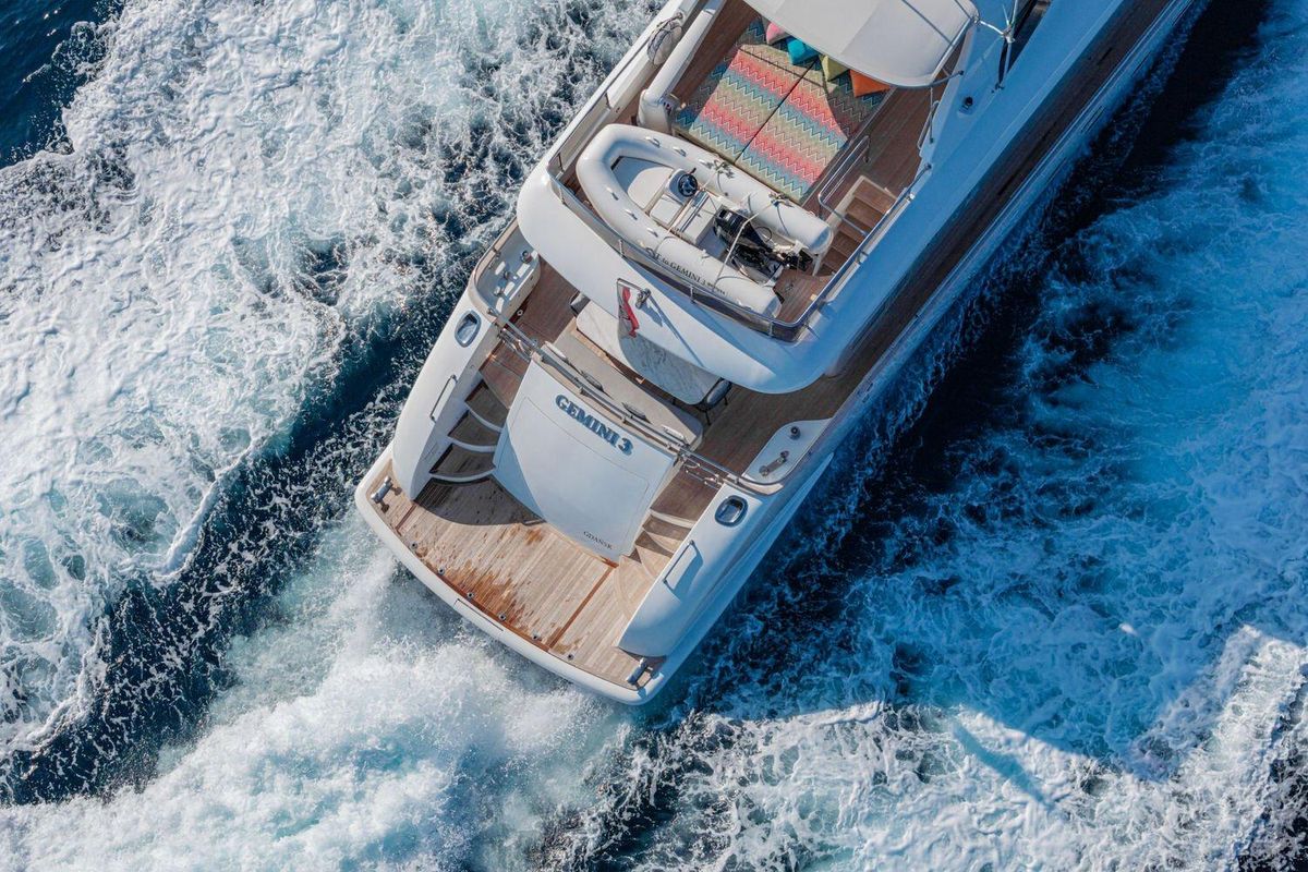 2002 Maiora 83 