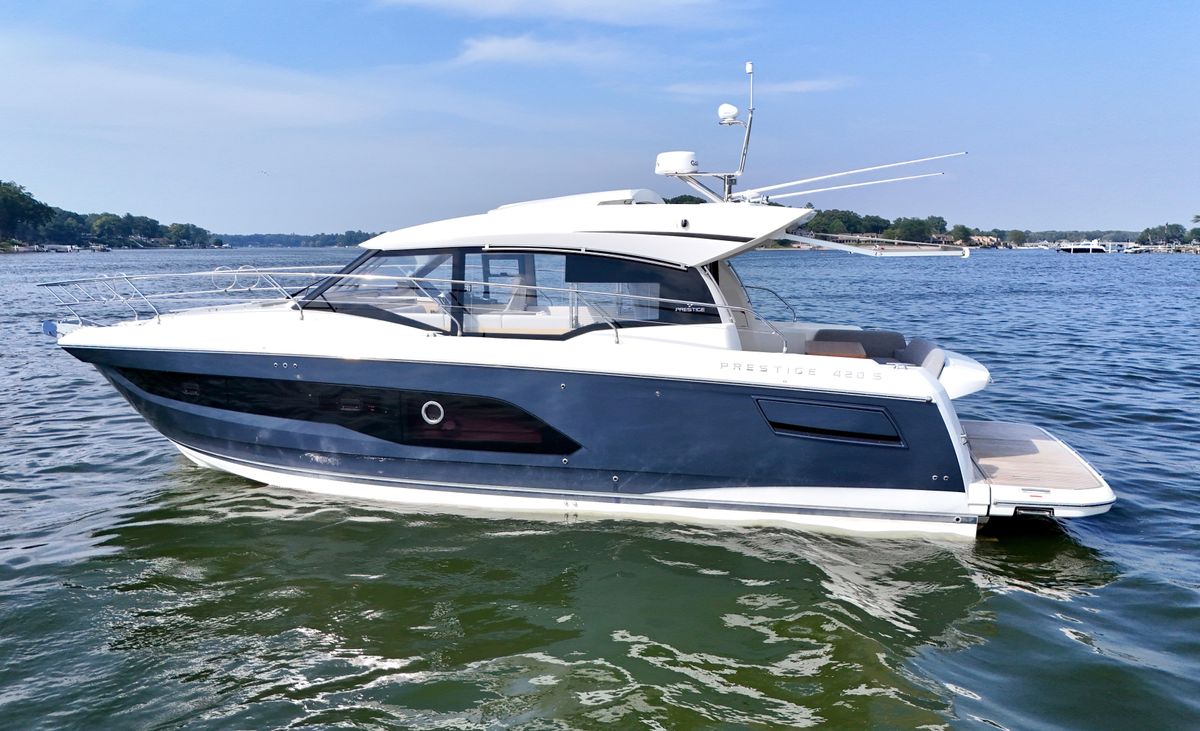 2024 Prestige 42 