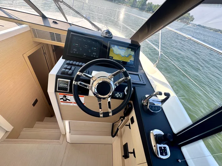 Mighty Mic Yacht Photos Pics Helm Area / Navigation Station
