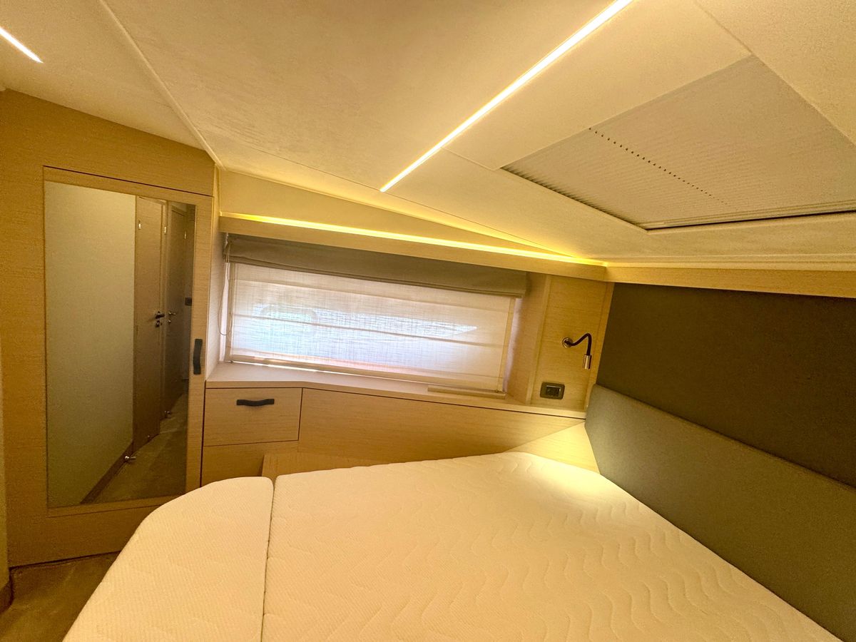 2024 Prestige 42 