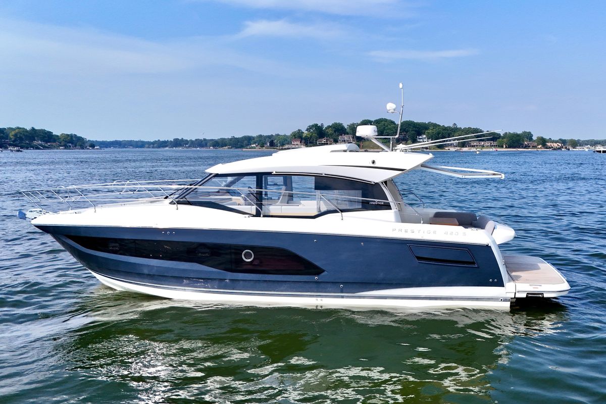 2024 Prestige 42 