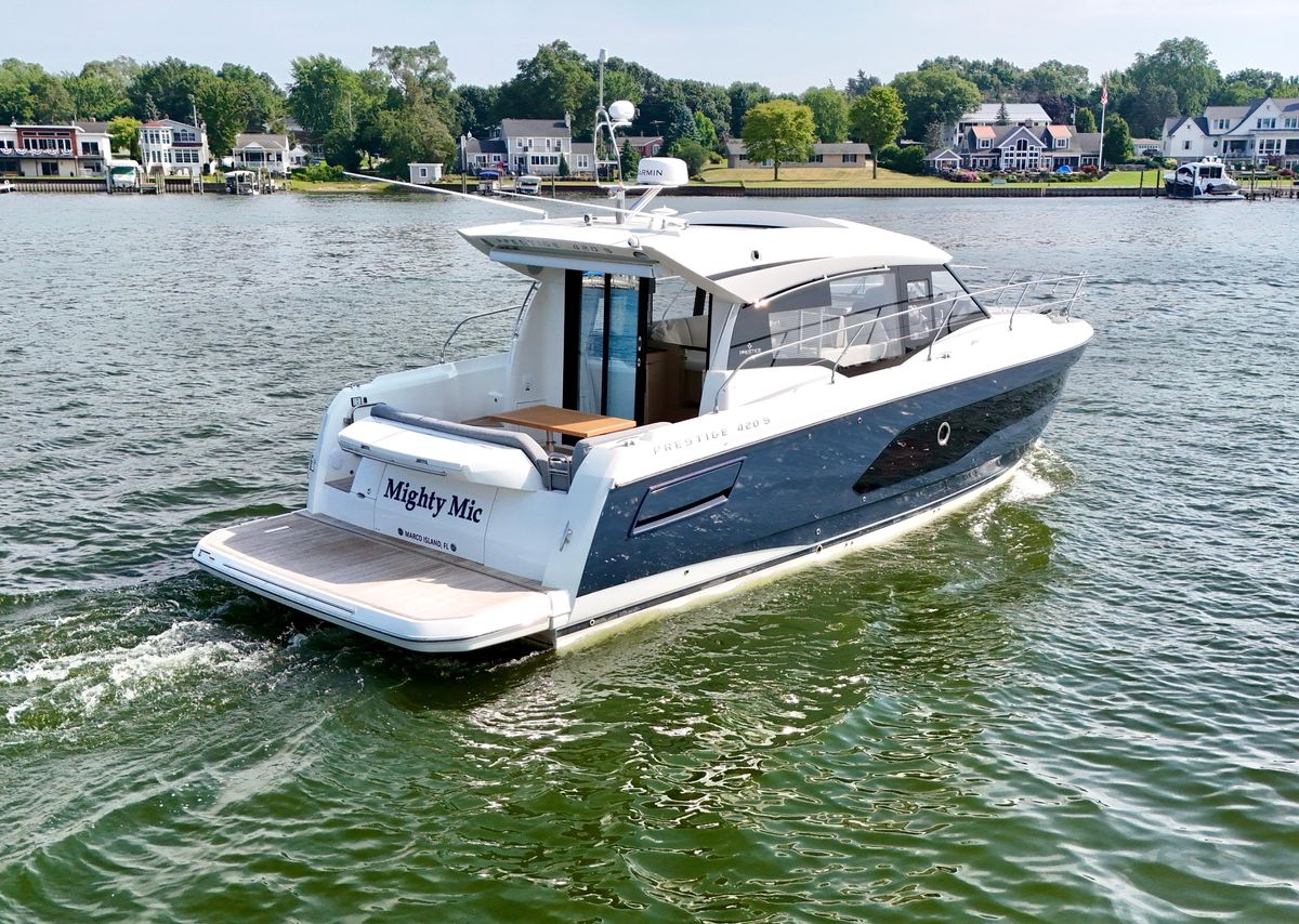 2024 Prestige 42 