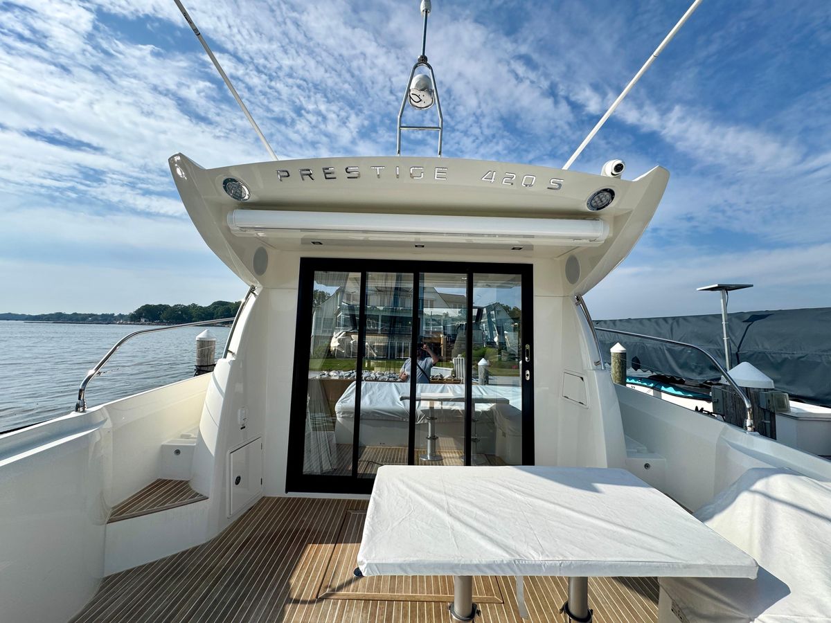 2024 Prestige 42 