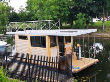 2023 Campi 280 Houseboat