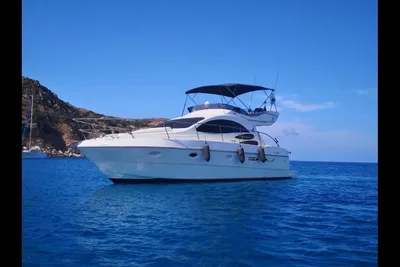 2002 Azimut 39