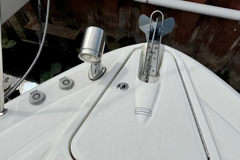 Flip Side Yacht Photos Pics Bow of 2010 Sea Ray 330 Sundancer with anchor and deck fittings.