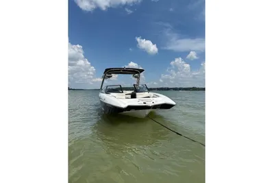 Malibu Wakesetter 22 MXZ
