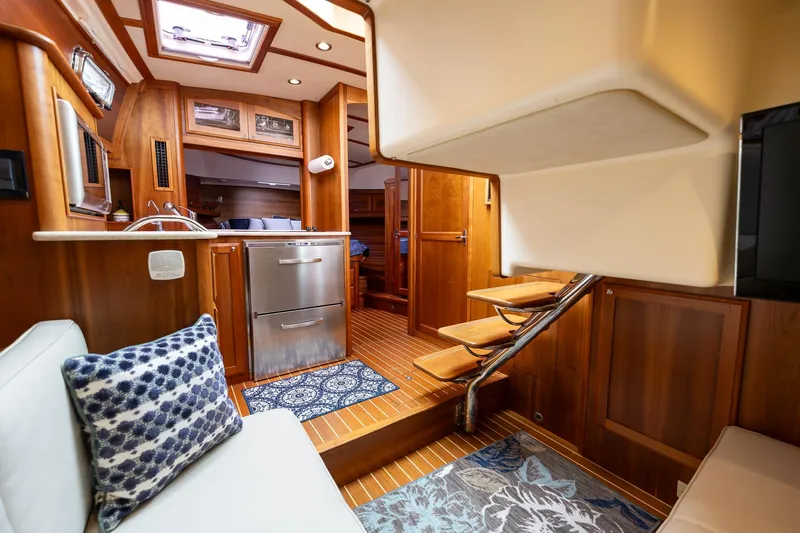 Power Play Yacht Photos Pics Interior of 2014 Sabre 38 Salon Express yacht, featuring wood finishes and modern amenities.