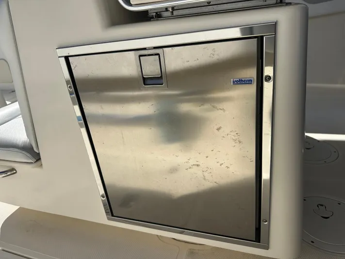 Ez C's Yacht Photos Pics 