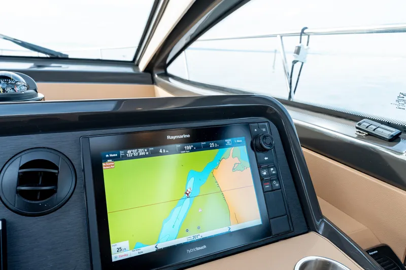  Yacht Photos Pics Navigation system on 2016 Sea Ray Sundancer 400 yacht dashboard.