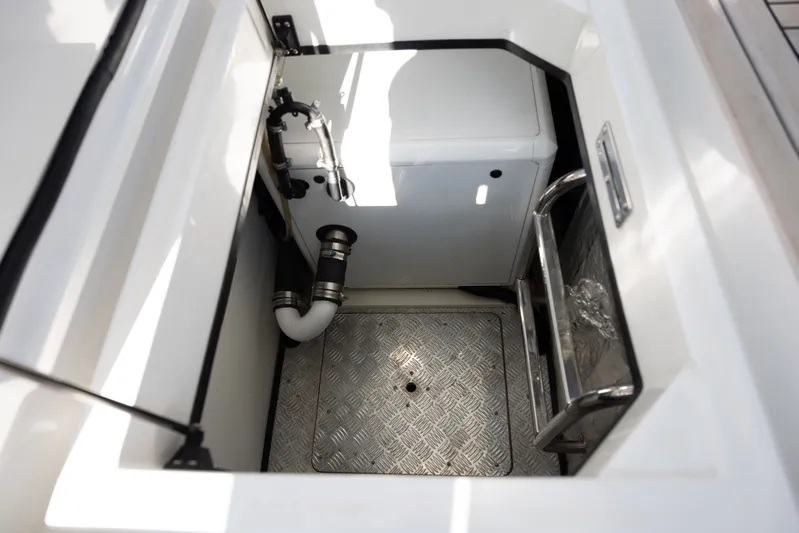  Yacht Photos Pics Interior of Azimut Verve 40 yacht, 2018 model.