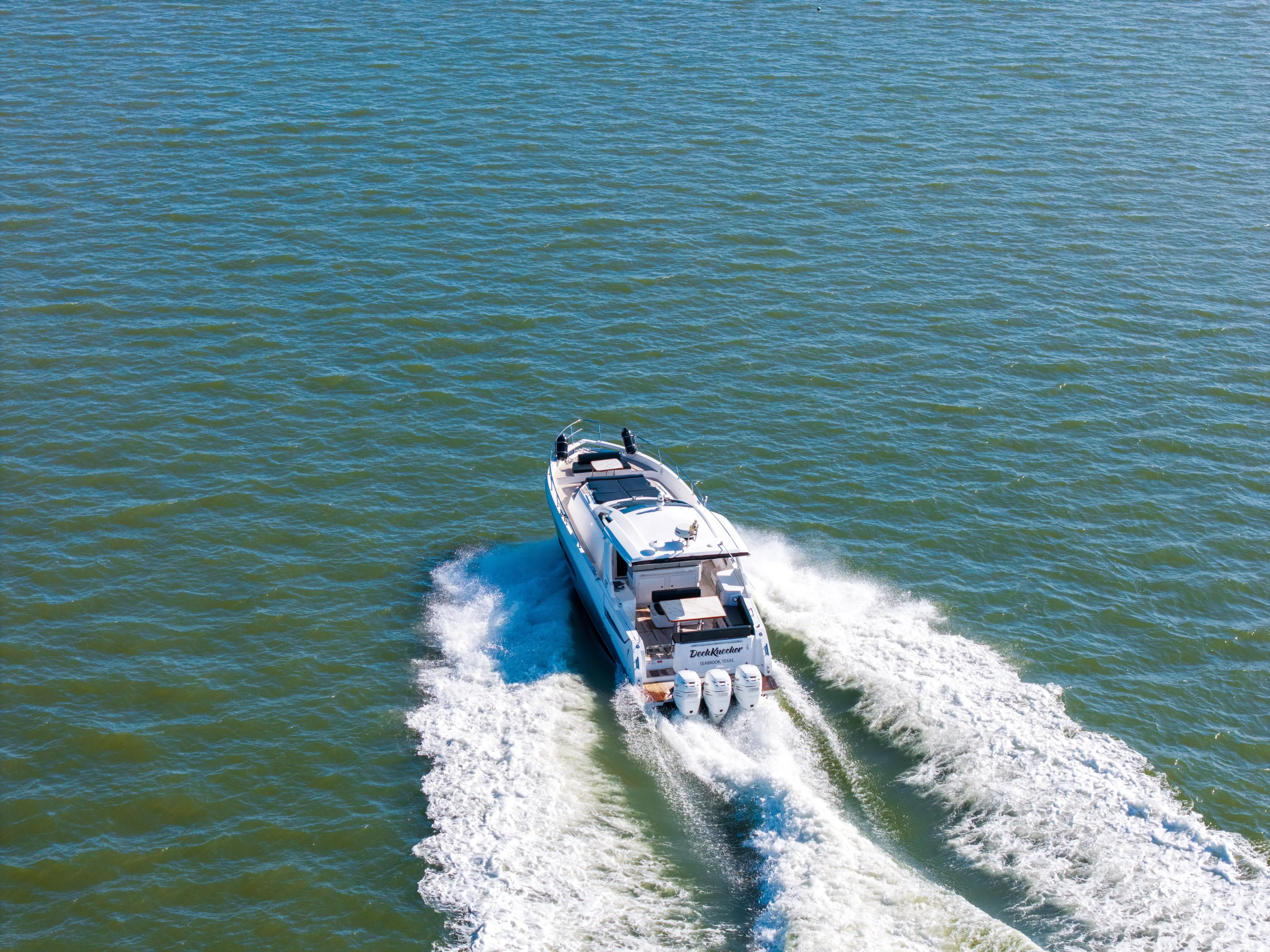  Yacht Photos Pics 2018 Azimut Verve 40 yacht cruising on open water.