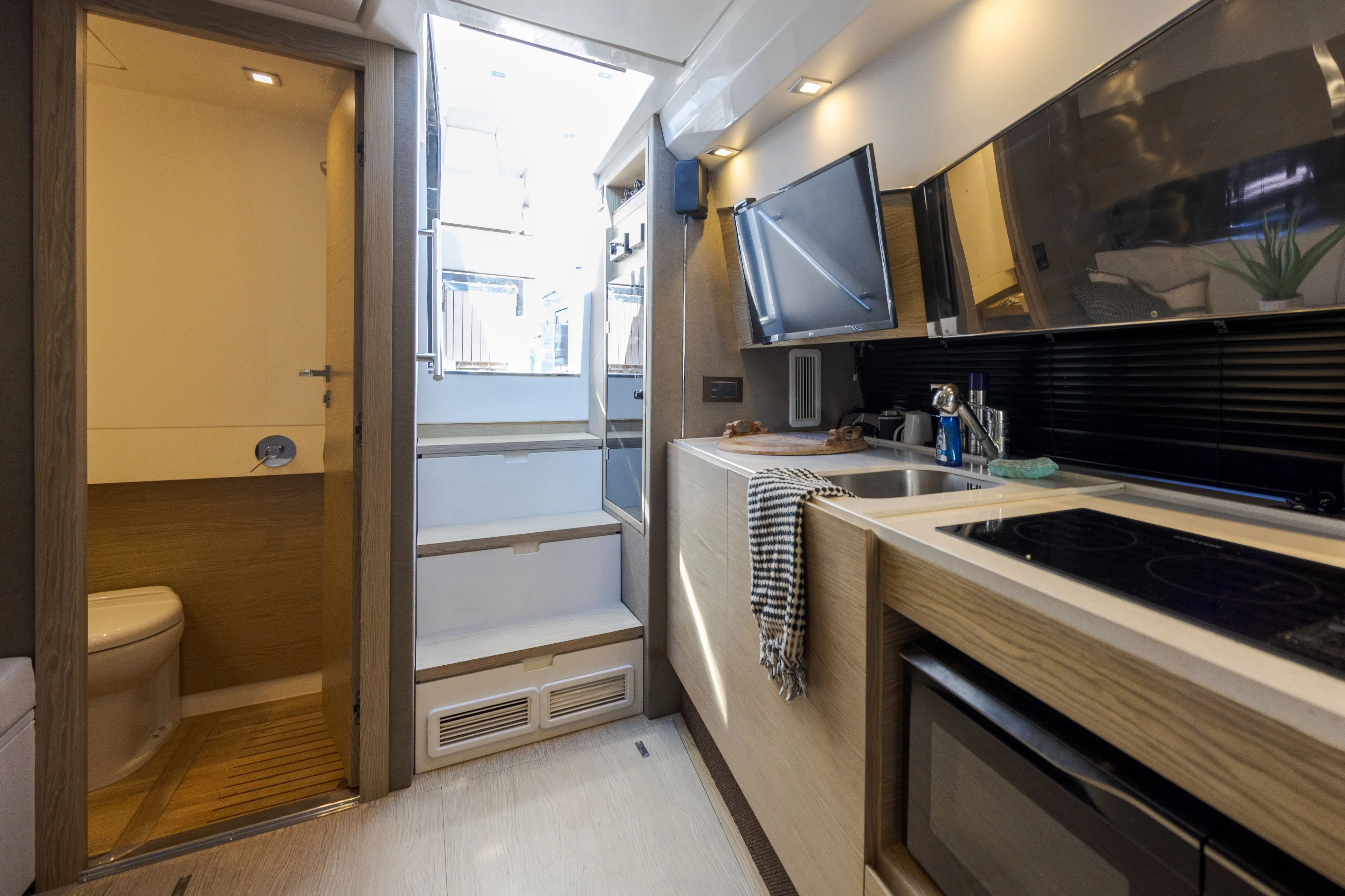  Yacht Photos Pics Interior of 2018 Azimut Verve 40 yacht.