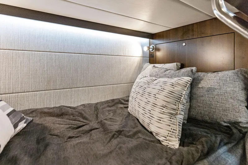 Froo Yacht Photos Pics 