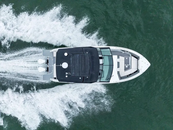 Froo Yacht Photos Pics 