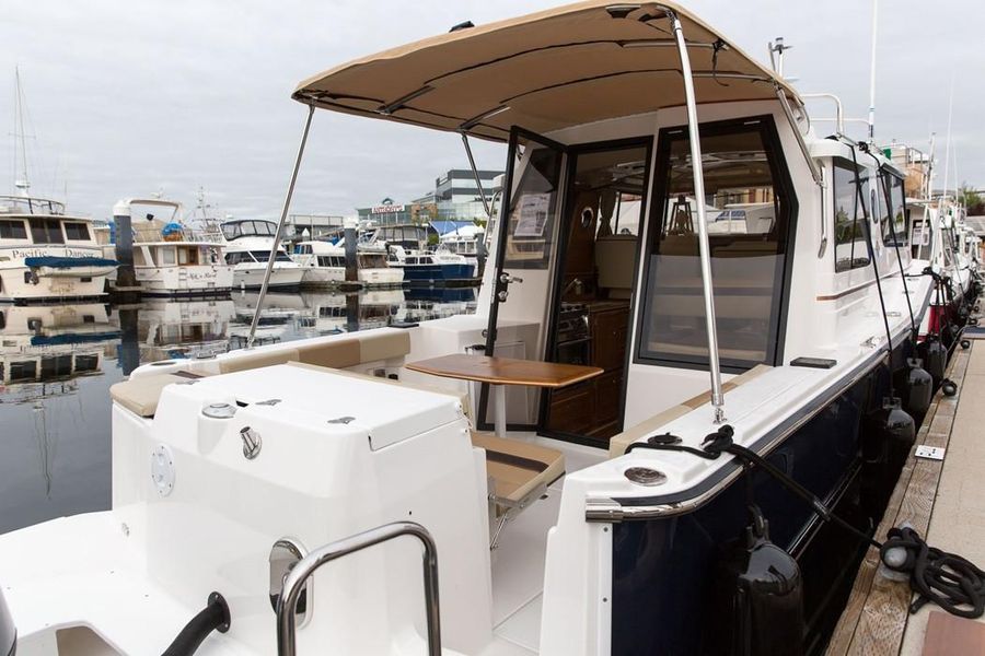 2019 Ranger Tugs R-27