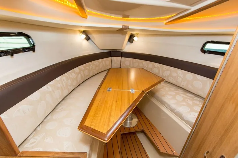  Yacht Photos Pics Manufacturer Provided Image