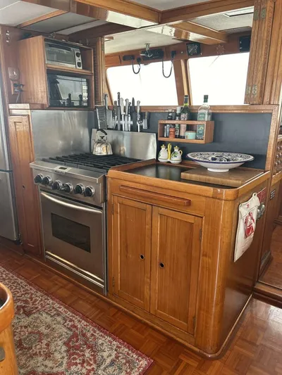 Grand Times Yacht Photos Pics 