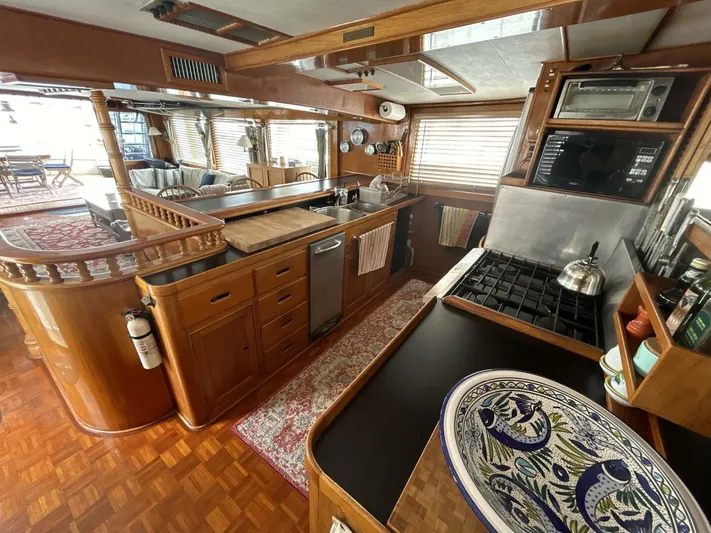 Grand Times Yacht Photos Pics 