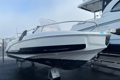 2018 Beneteau Flyer 6.6 Spacedeck