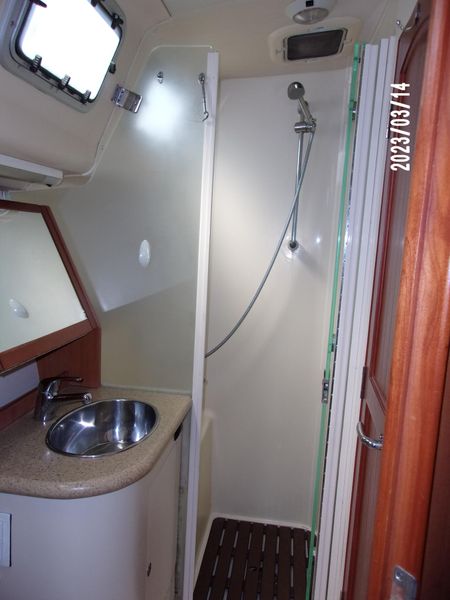 2007 Hunter 49