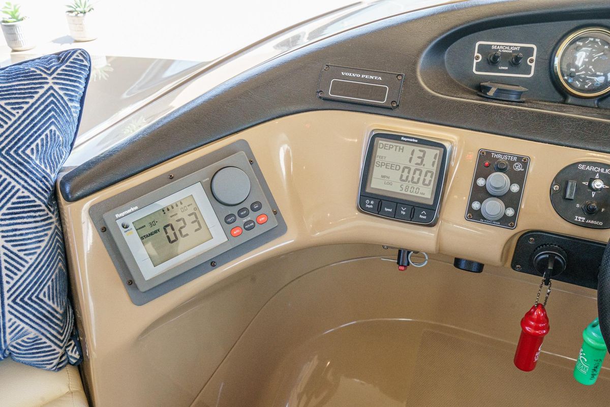 2003 Carver 59 
