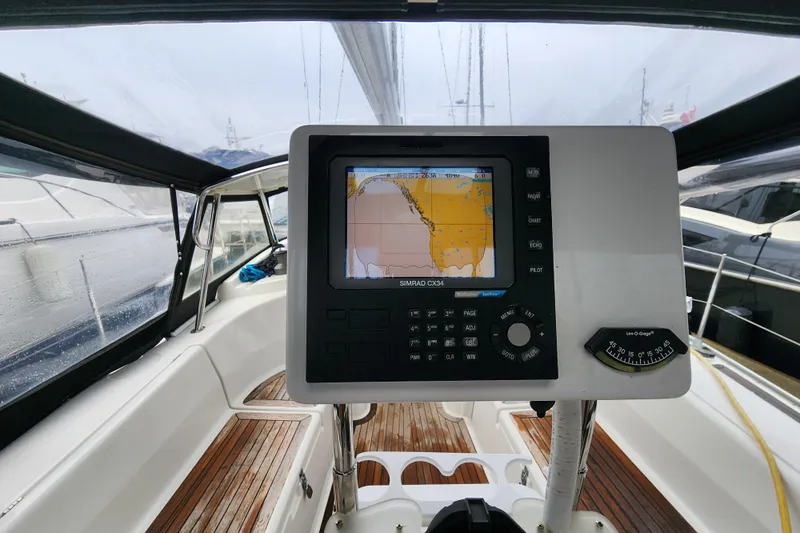 Danza Yacht Photos Pics Cockpit view of 2007 Hanse 400e sailboat with navigation system.