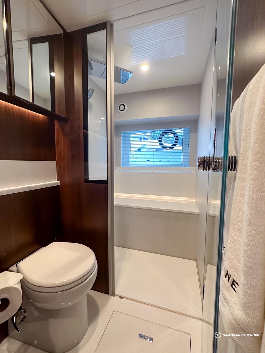 2023 Fairline 65 