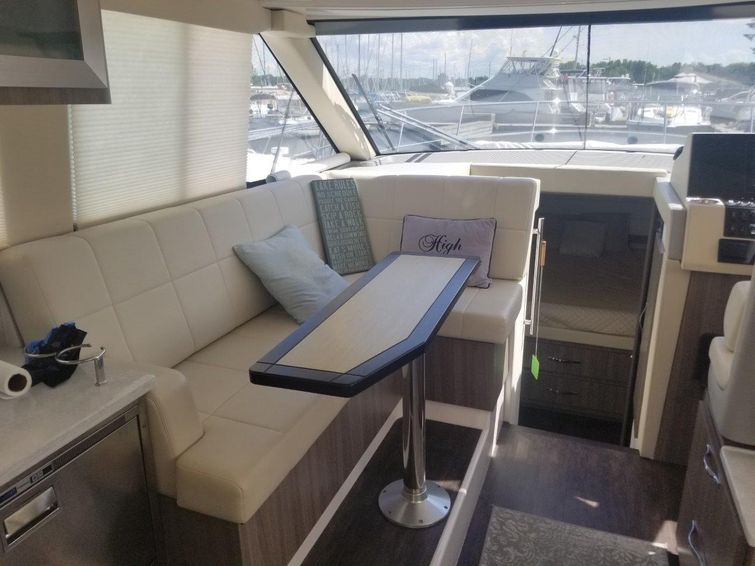 2020-38-9-regal-38-grande-coupe