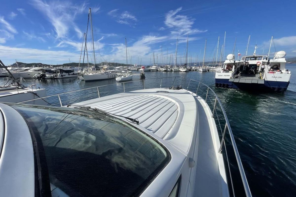 2004 Pershing 49 