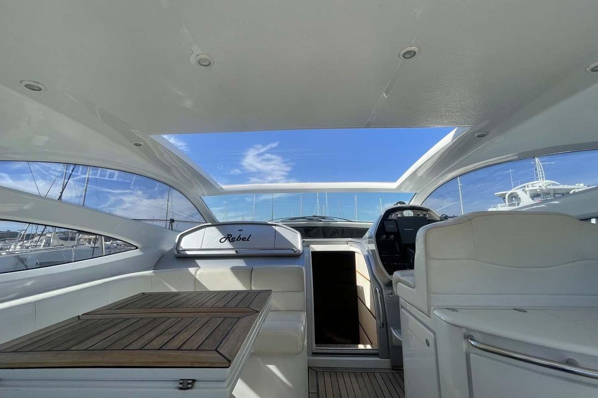 2004 Pershing 49 