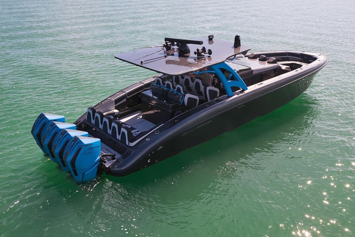 2023 Midnight Express 43 