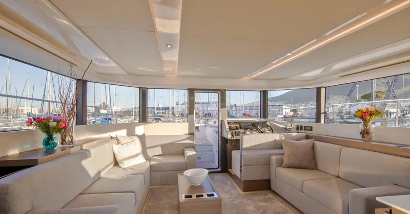  Yacht Photos Pics Manufacturer Provided Image