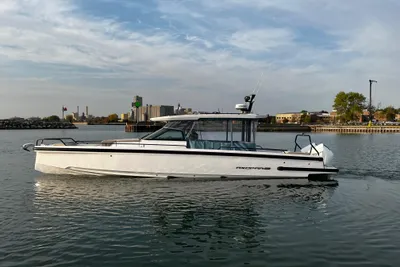 Axopar 37 Sun Top Mediterrana Edition