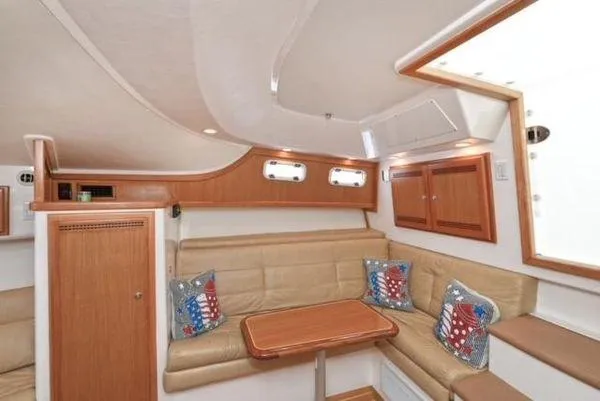 Fire Cracker Yacht Photos Pics Cabo 35 Fire Cracker - Dinette