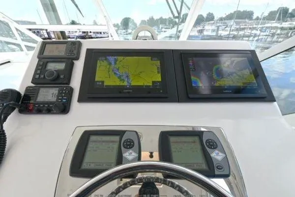 Fire Cracker Yacht Photos Pics Cabo 35 Fire Cracker - Helm