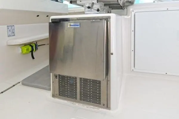 Fire Cracker Yacht Photos Pics Cabo 35 Fire Cracker - Cockpit