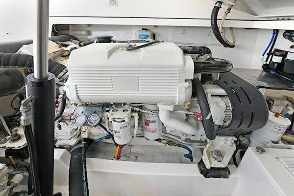 Fire Cracker Yacht Photos Pics Cabo 35 Fire Cracker - Engine Room