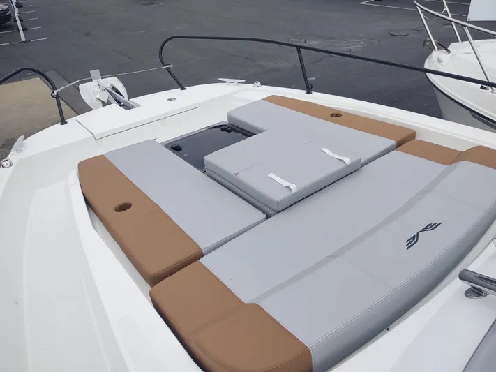 Paul's Legacy Yacht Photos Pics 2023 Beneteau Flyer 9 SUNdeck with spacious sunbathing area and modern design.