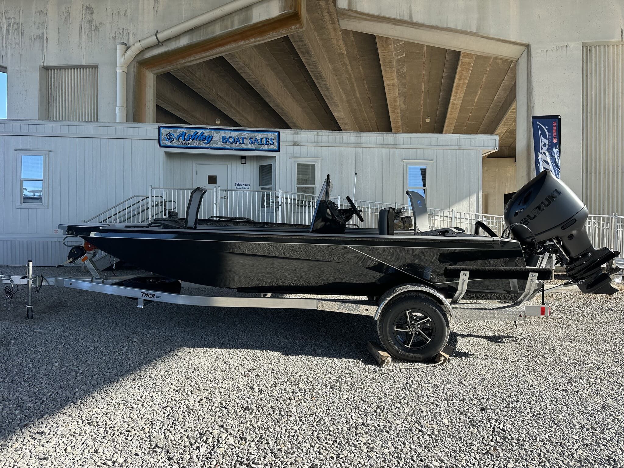 Thor LAKE HAMMER 1900 CC