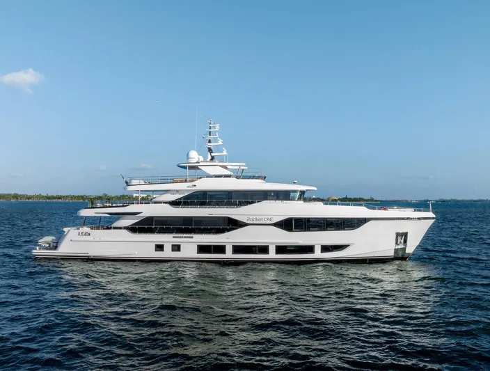 Rocket One Yacht Photos Pics 
