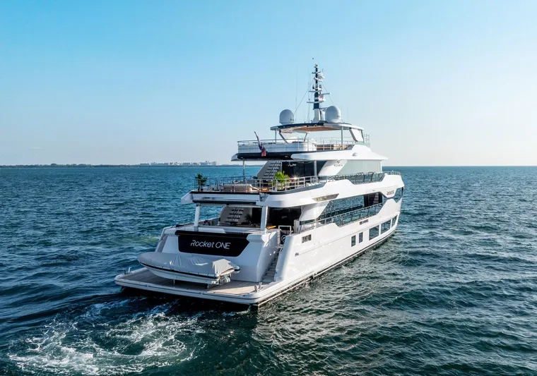 Rocket One Yacht Photos Pics 