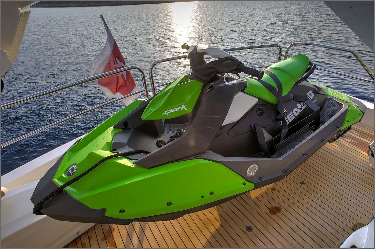 2011 Sunseeker 80 