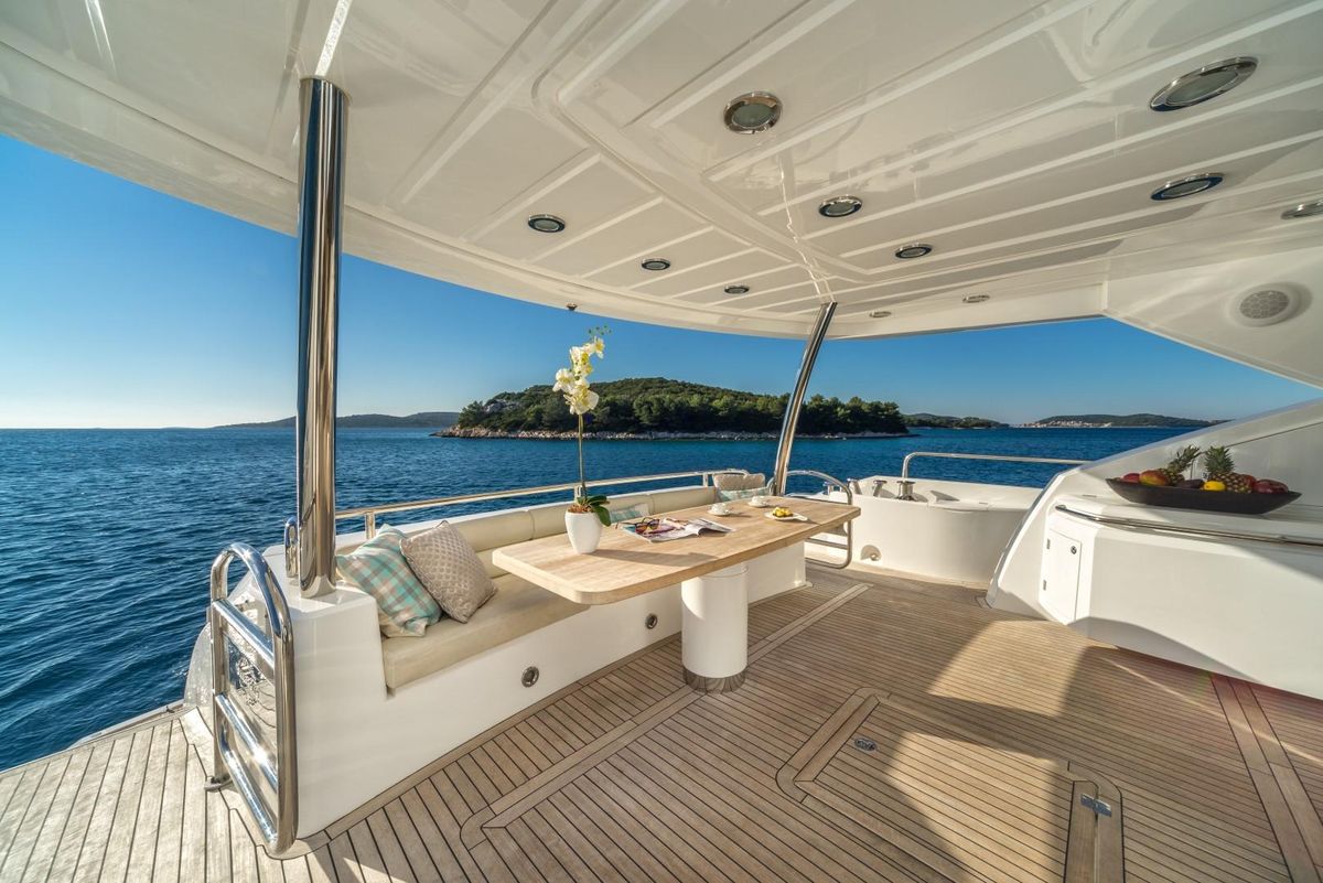 2011 Sunseeker 80 